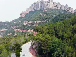 Barcelona: 1-Day Montserrat Tour on a Motorbike